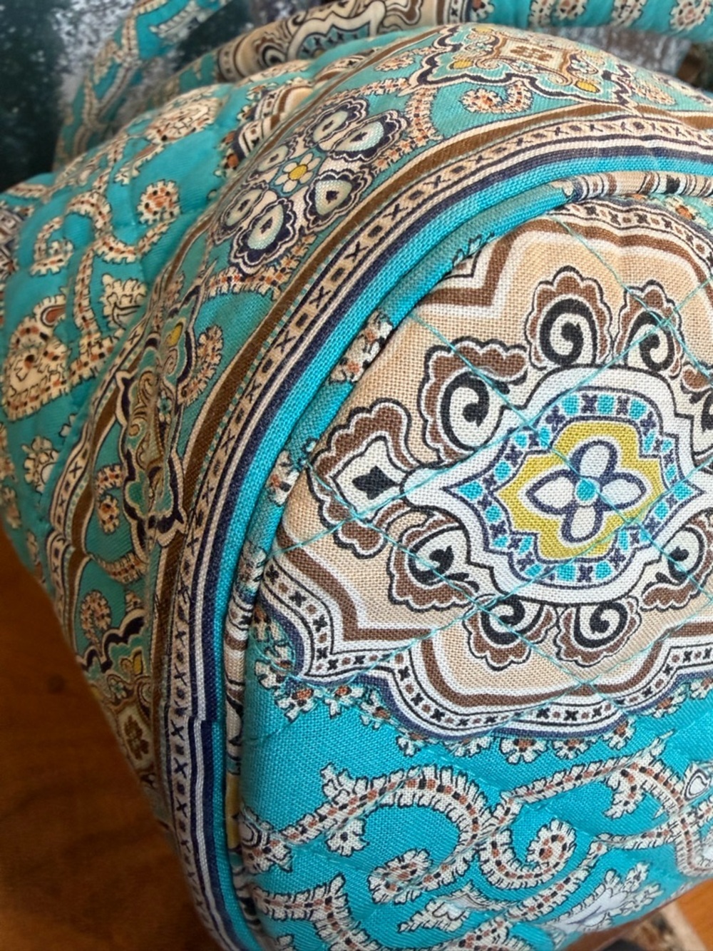 Vera Bradley Boho 2010s Quilted Zip Tote Turquoise Multi (GUC) - Picture 14 of 17